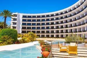 Rekomendasi 9 Franchise Hotel Populer untuk Bisnis Menguntungkan