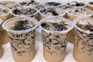Franchise Cappucino Cincau: Peluang Usaha Minuman Kekinian Modal Kecil yang Menjanjikan