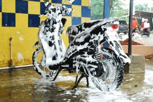 Franchise Cuci Motor: Peluang Bisnis Menjanjikan dengan Modal Fleksibel